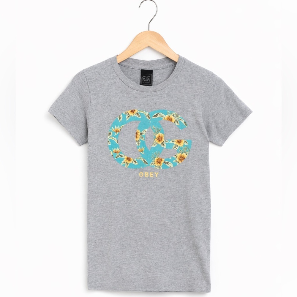 OBEY Women’s Gray Floral Logo T-Shirt Size Small Streetwear Meets Feminine Style